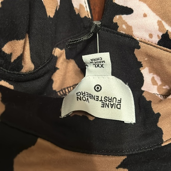 Brand new jumpsuit - Picture 6 of 7